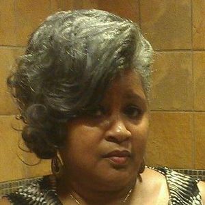 Meet your Posher, Cynthia